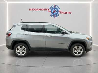 2024 Jeep Compass, $20995. Photo 12