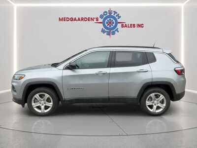2024 Jeep Compass, $20995. Photo 3