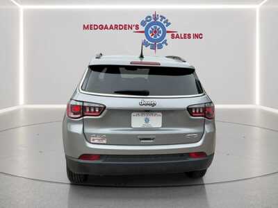 2024 Jeep Compass, $20995. Photo 8