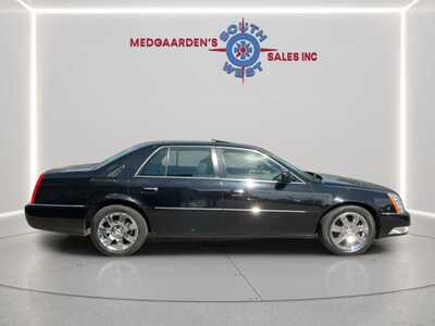 2011 Cadillac DTS, $7995. Photo 10
