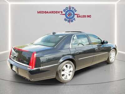 2011 Cadillac DTS, $7995. Photo 9