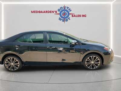 2016 Toyota Corolla, $10995. Photo 4