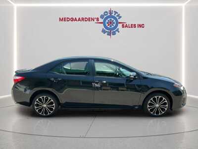 2016 Toyota Corolla, $10995. Photo 5