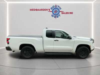 2024 Nissan Frontier, $21995. Photo 10