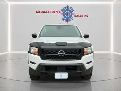 2024 Nissan Frontier, $21995. Photo 2