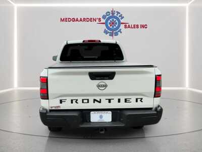 2024 Nissan Frontier, $21995. Photo 7