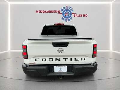 2024 Nissan Frontier, $21995. Photo 8