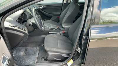 2015 Ford Focus, $5995. Photo 12