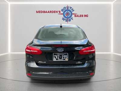 2015 Ford Focus, $5995. Photo 8