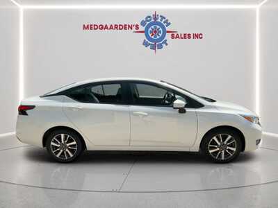 2023 Nissan Versa, $17495.00. Photo 10