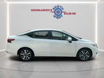2023 Nissan Versa, $0.00. Photo 3