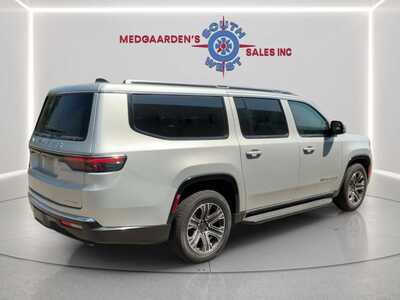 2024 Jeep Wagoneer, $39995. Photo 9