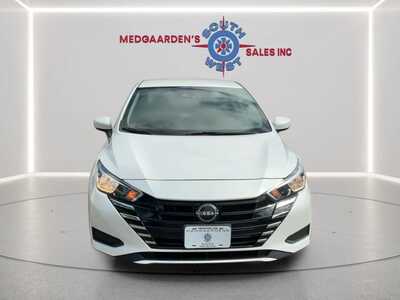 2023 Nissan Versa, $0.00. Photo 1