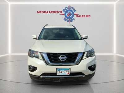 2020 Nissan Pathfinder, $10120. Photo 7