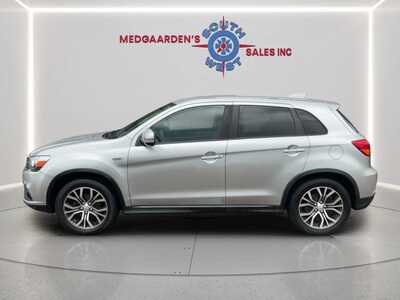 2018 Mitsubishi Outlander, $0.00. Photo 11