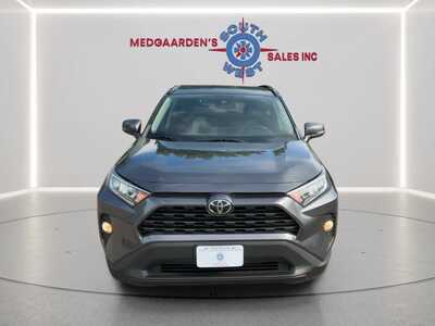 2021 Toyota RAV4, $18120. Photo 1