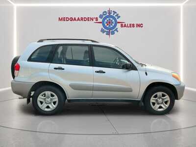2003 Toyota RAV4, $4120. Photo 9