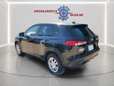 2023 Toyota Corolla Cross, $24120. Photo 5