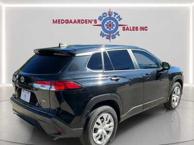 2023 Toyota Corolla Cross, $24120. Photo 8
