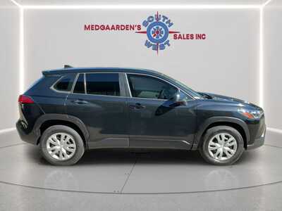 2023 Toyota Corolla Cross, $24120. Photo 9