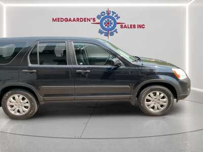 2005 Honda CR-V, $6120. Photo 11