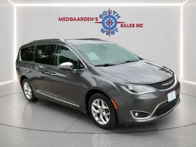 2020 Chrysler Pacifica, $14120. Photo 10