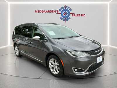 2020 Chrysler Pacifica, $14120. Photo 11