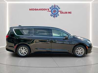 2024 Chrysler Pacifica, $22120. Photo 10