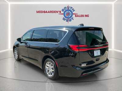 2024 Chrysler Pacifica, $22120. Photo 4
