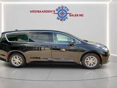2024 Chrysler Pacifica, $22120. Photo 9