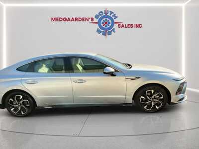 2025 Hyundai Sonata, $24120. Photo 10