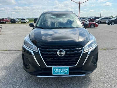 2021 Nissan Kicks, $19690. Photo 3