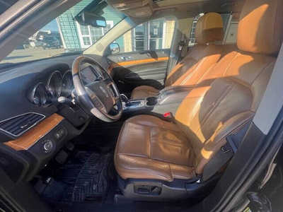 2010 Lincoln MKT, $10790. Photo 9