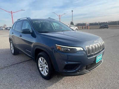 2020 Jeep Cherokee, $21000. Photo 4