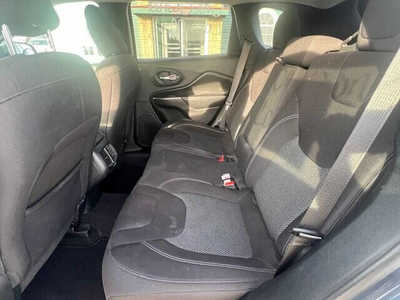 2020 Jeep Cherokee, $21000. Photo 7