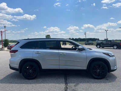 2019 Toyota Highlander, $29990. Photo 5
