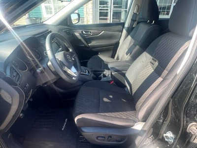 2019 Nissan Rogue, $19990. Photo 7