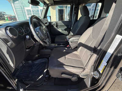 2016 Jeep Wrangler Unlimited, $22490. Photo 9