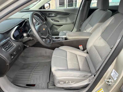 2015 Chevrolet Impala, $17600. Photo 8