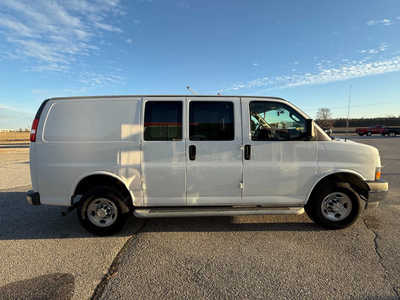 2022 Chevrolet Van,Cargo, $31600. Photo 5