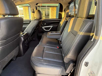 2018 Nissan Titan, $28990. Photo 8