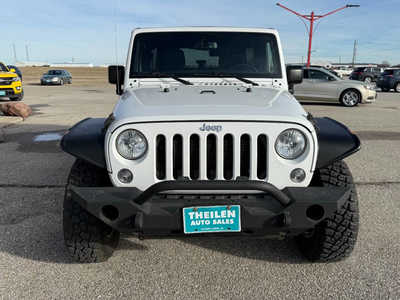 2015 Jeep Wrangler Unlimited, $25700. Photo 3