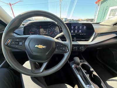 2024 Chevrolet Trax, $19600. Photo 8