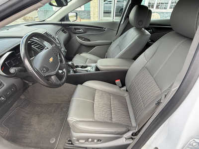 2014 Chevrolet Impala, $15600. Photo 8