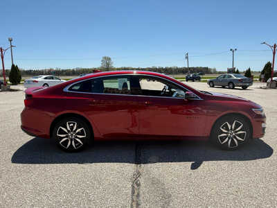 2021 Chevrolet Malibu, $21490. Photo 2