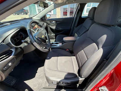 2021 Chevrolet Malibu, $21490. Photo 7