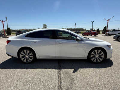 2016 Chevrolet Malibu, $13850. Photo 5