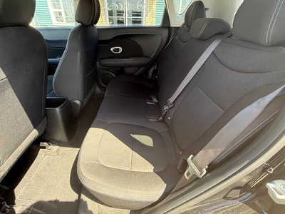 2014 Kia Soul, $9600. Photo 7