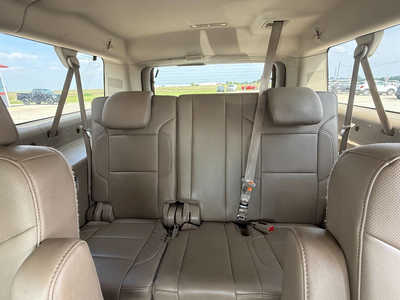 2016 Chevrolet Suburban, $24950. Photo 10