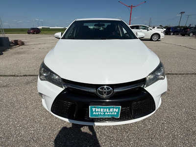 2016 Toyota Camry, $16900. Photo 3